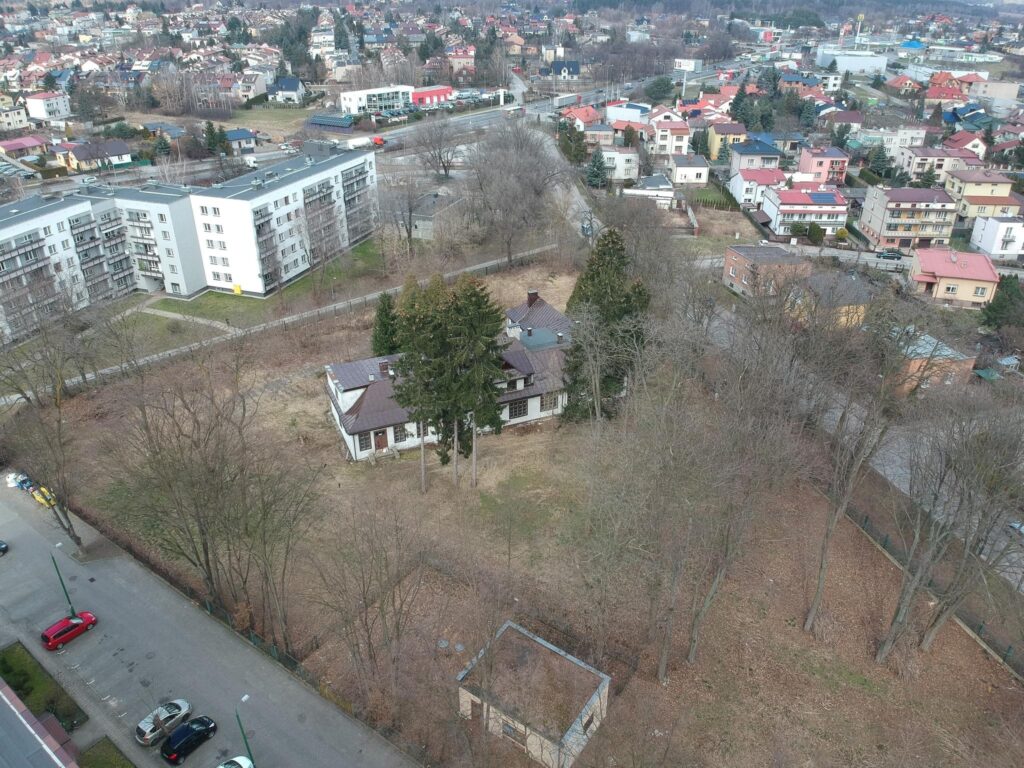 Nieruchomość 7963 m2 z budynkiem ul. Zielona - zdjęcie 3