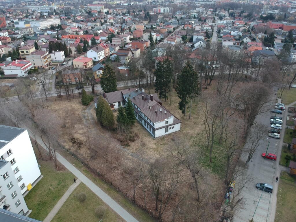 Nieruchomość 7963 m2 z budynkiem ul. Zielona - zdjęcie 4