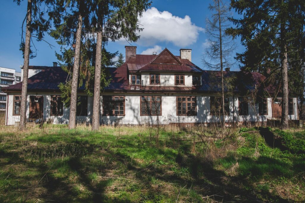 Nieruchomość 7963 m2 z budynkiem ul. Zielona - zdjęcie 1