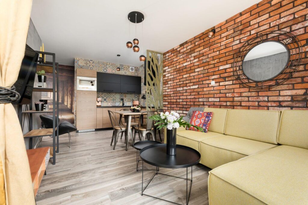 2 pok. apartament z m. postojowym + basen - zdjęcie 1