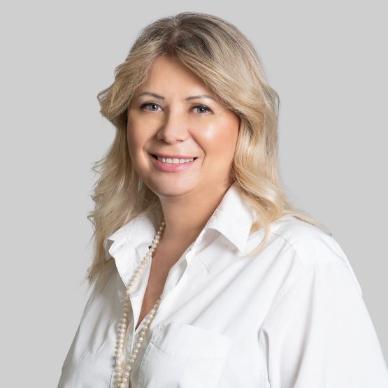 Ewa Błaszczyk - Dyrektor Oddziału - Freedom