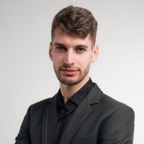 Ivan Mykhailovskyi - Agent Nieruchomości - Freedom