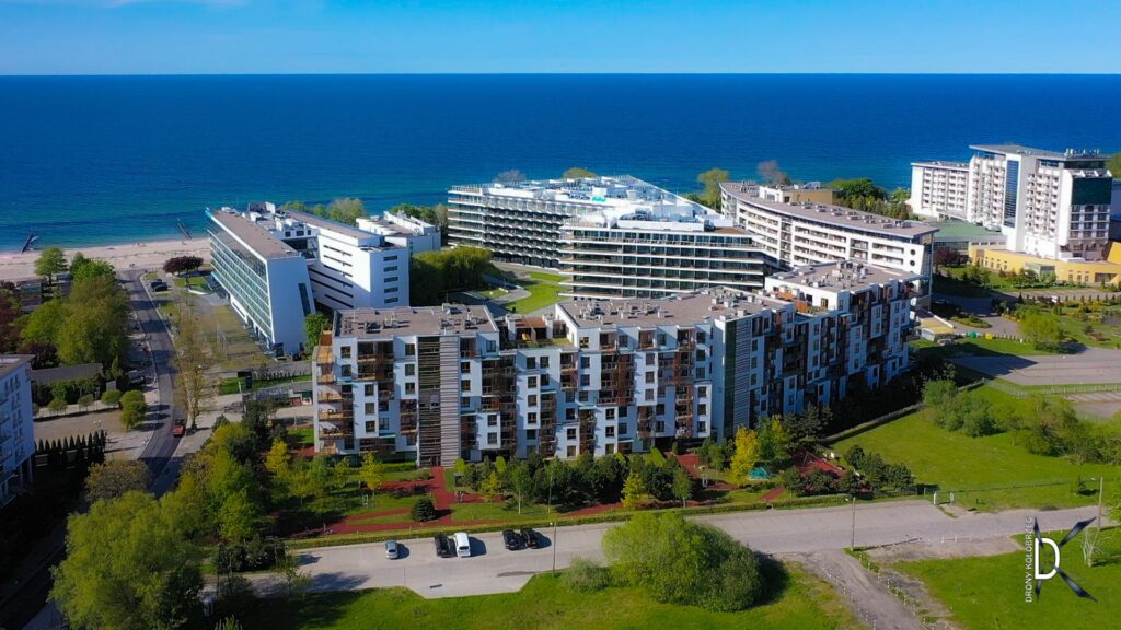 Przestronny 3-pokojowy apartament - 150 m od morza - zdjęcie 2