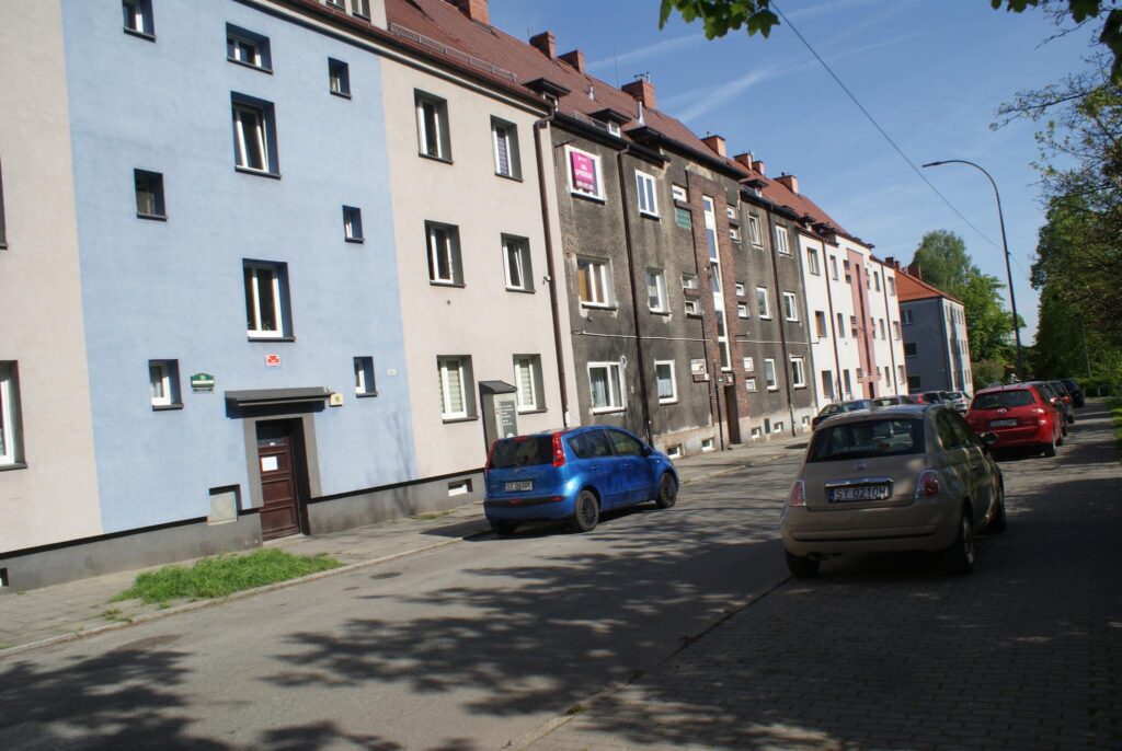 3 pokoje, centrum, niski blok - zdjęcie 3