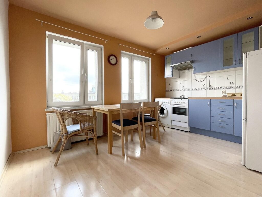 os.Przyjaźni 53 m2/balkon/ Winogrady - zdjęcie 1