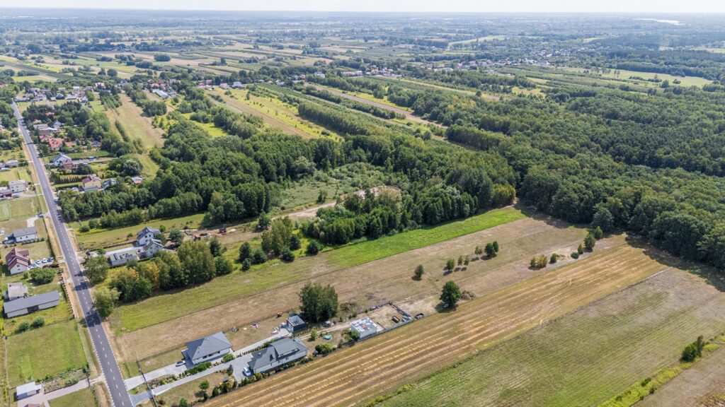 Przestrzeń na realizację marzeń o domu z ogrodem - zdjęcie 5