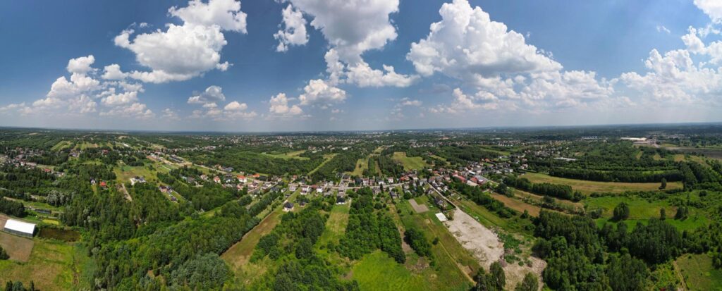 Atrakcyjna działka inwestycyjna na sprzedaż - zdjęcie 4