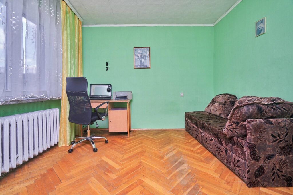 Dom dla rodziny w spokojnej okolicy - zdjęcie 11