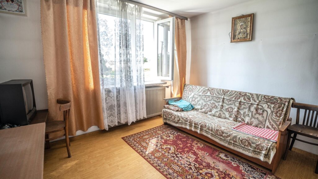 Posesja/siedlisko w malowniczej okolicy - zdjęcie 3