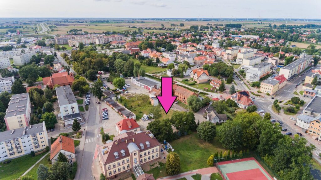 Atrakcyjna działka z pozwoleniem na budowę - zdjęcie 3