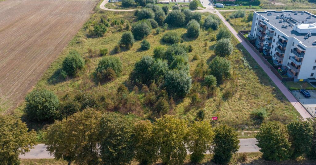 Działki pod zabudowę mieszkaniową wielorodzinną - zdjęcie 7