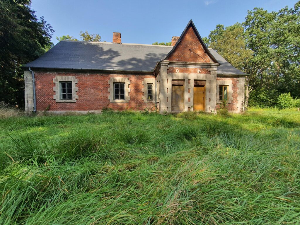 "Gajówka Smuga " - Dworek w lesie z historią - zdjęcie 2