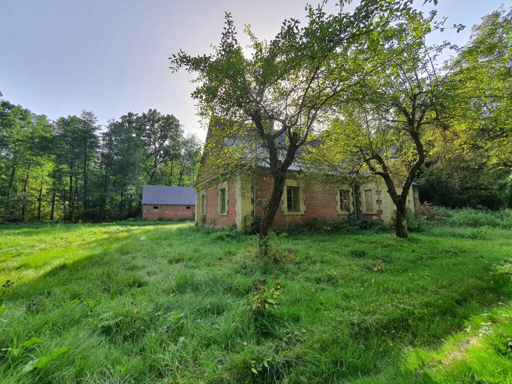 "Gajówka Smuga " - Dworek w lesie z historią - zdjęcie 6