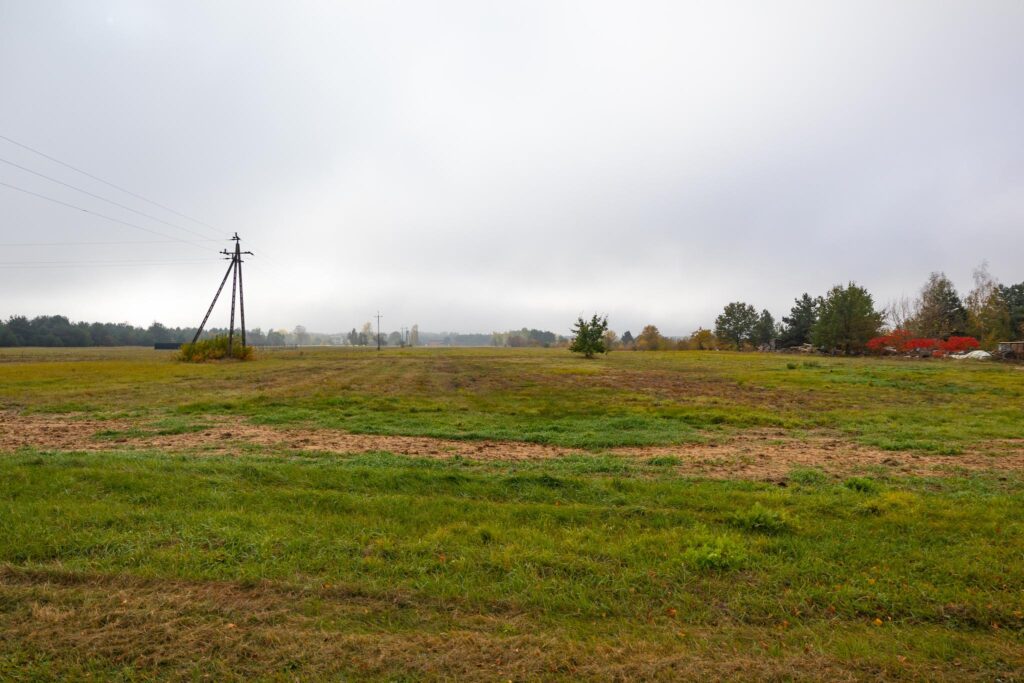 Działka budowlana 1174m2 - zdjęcie 4