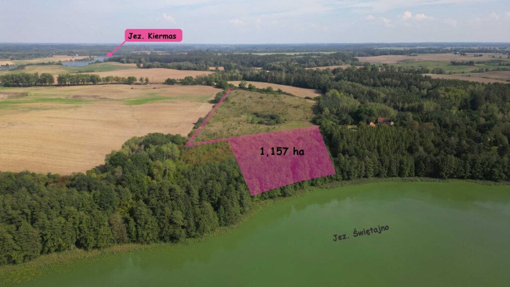 Urokliwa działka z linią brzegową w Mokinach - zdjęcie 1