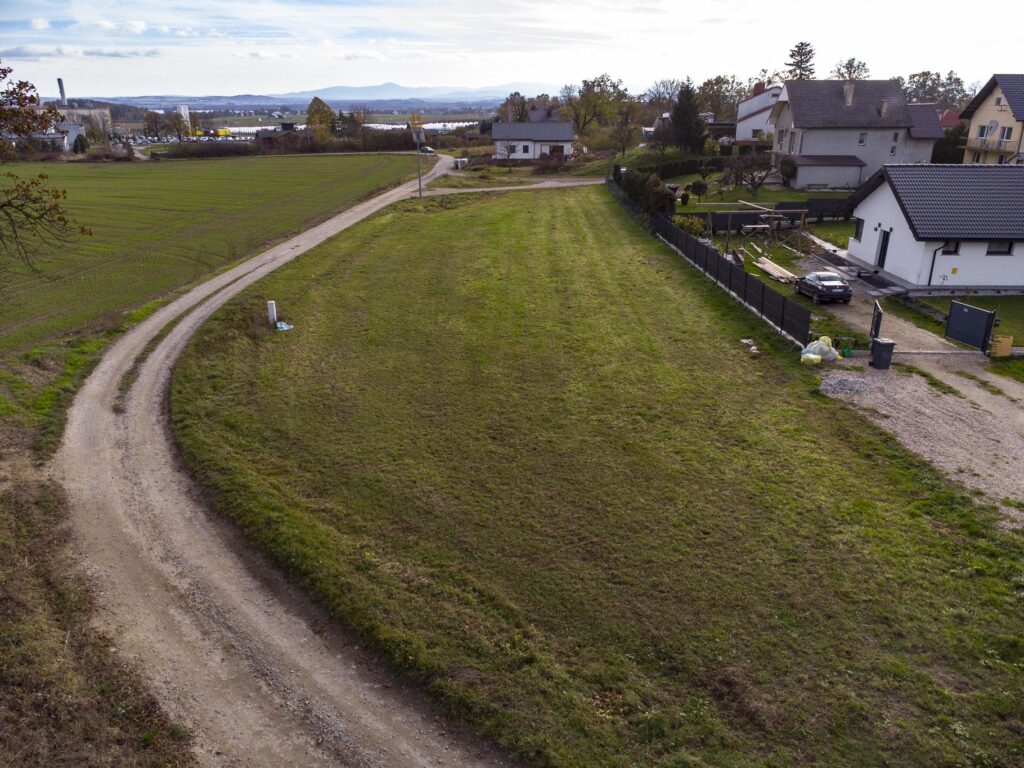 Duża działka zagrodowa z możliwością zabudowy - zdjęcie 4
