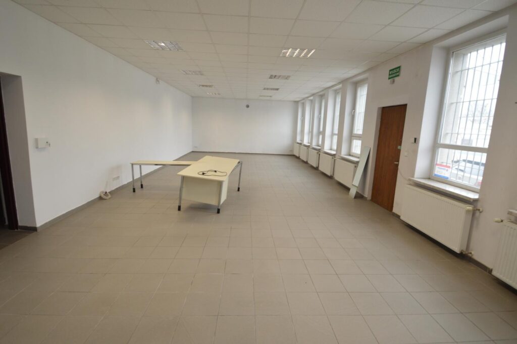 Lokal użytkowo - handlowy (biuro)  130m2 - zdjęcie 2