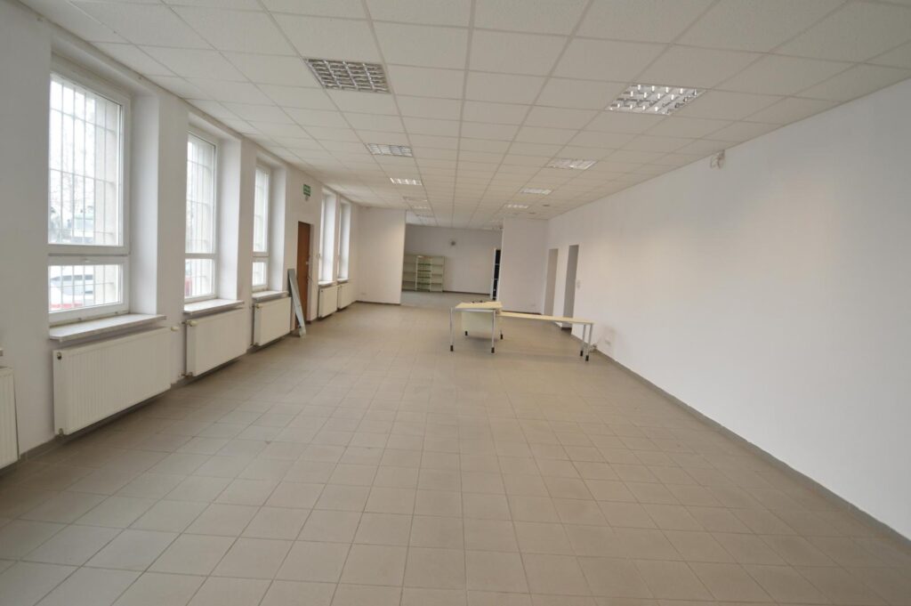 Lokal użytkowo - handlowy (biuro)  130m2 - zdjęcie 3