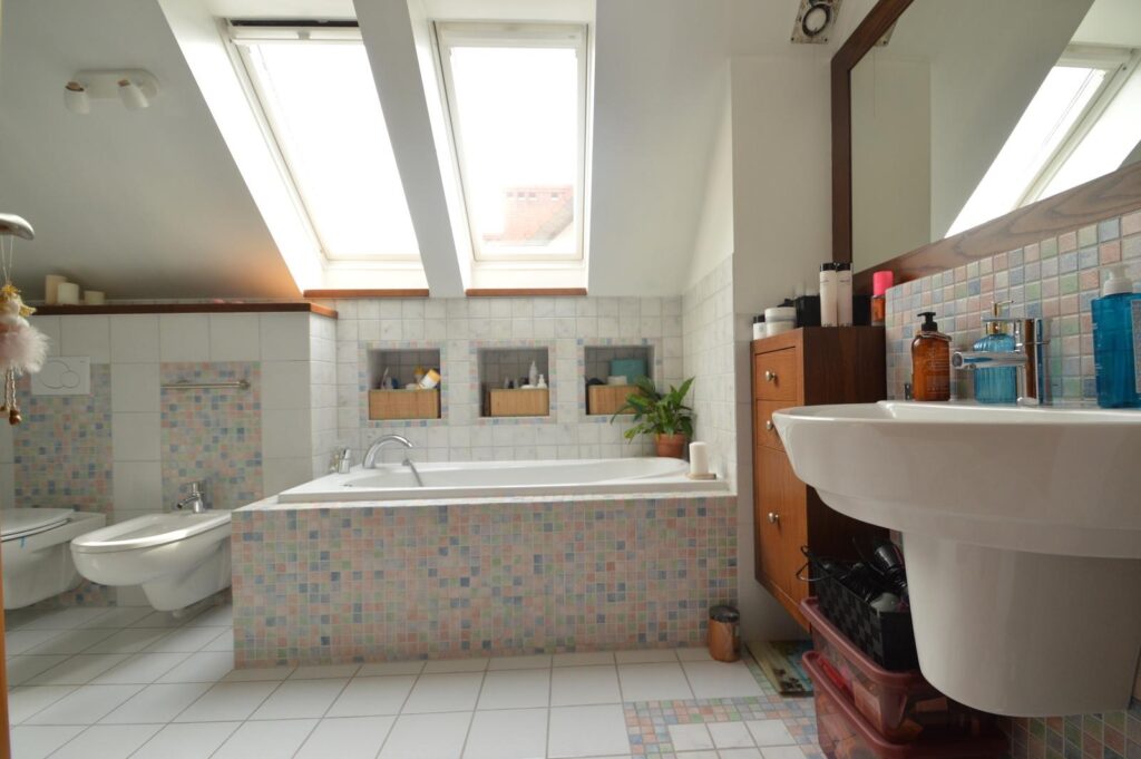 Podwójny dom. Stylowy i komfortowy. Garaż. Sauna. - zdjęcie 10