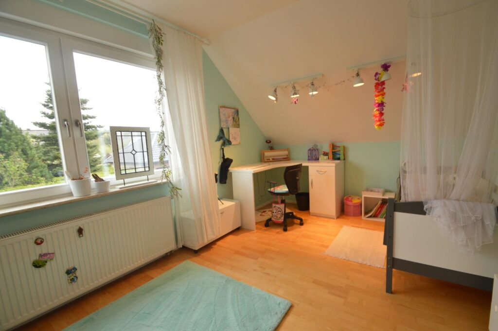 Podwójny dom. Stylowy i komfortowy. Garaż. Sauna. - zdjęcie 16