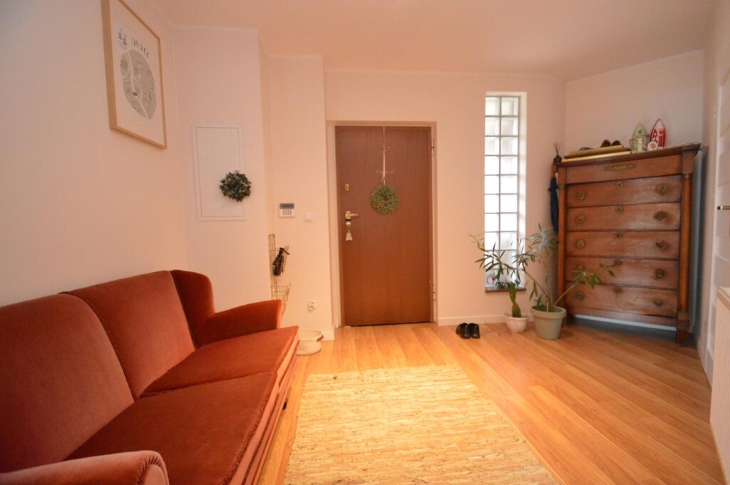 Podwójny dom. Stylowy i komfortowy. Garaż. Sauna. - zdjęcie 35
