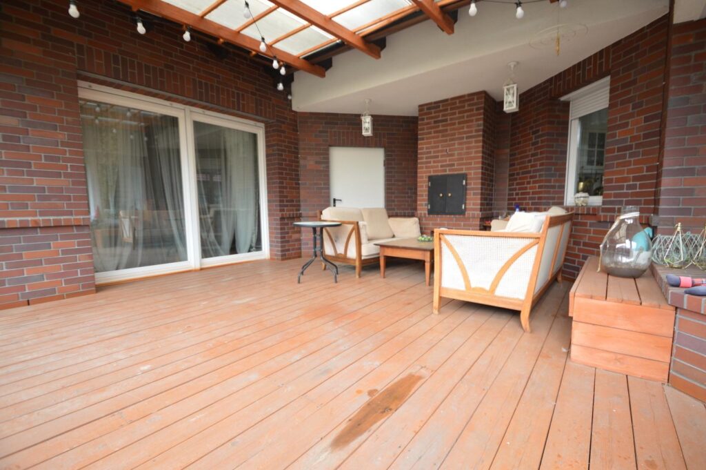 Podwójny dom. Stylowy i komfortowy. Garaż. Sauna. - zdjęcie 37