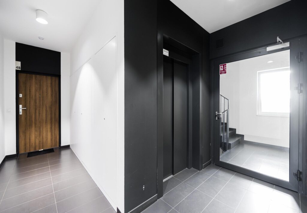 Apartament z ogródkiem do wprowadzenia, garaż - zdjęcie 10