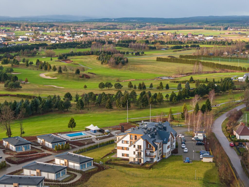 Kawalerka z ogródkiem przy polu golfowym - zdjęcie 25
