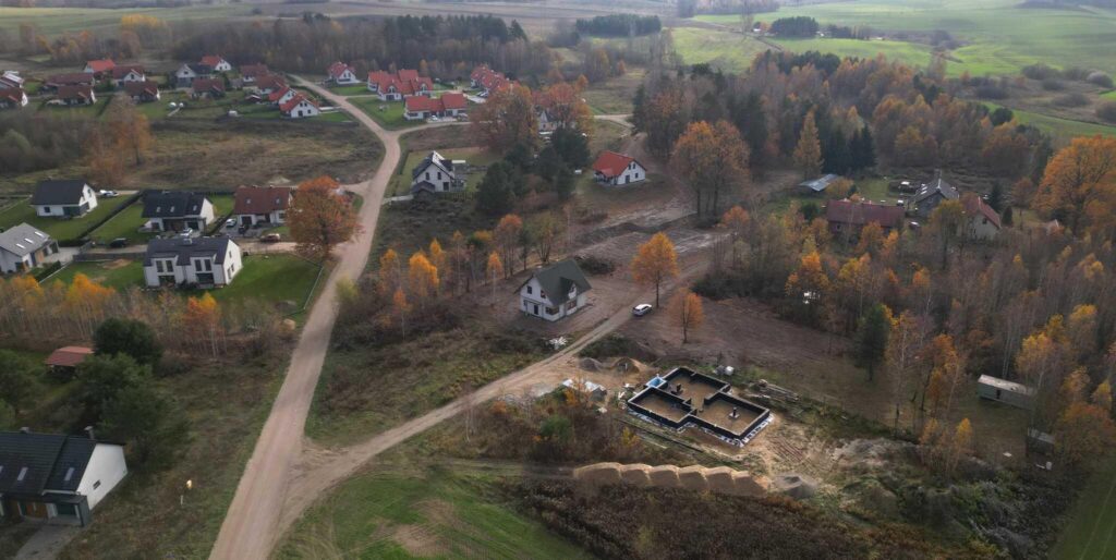 Dom w stanie surowym zamkniętym w Wójtowie - zdjęcie 17