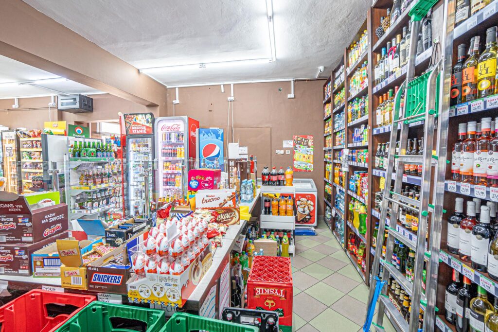 Na sprzedaż lokal użytkowy, parter, duże witryny - zdjęcie 7