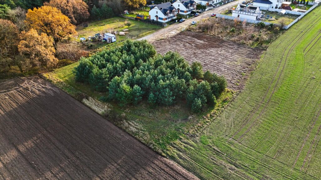 Nowa cena | Działka przy jeziorze | 1800 m2 | mpzp - zdjęcie 1
