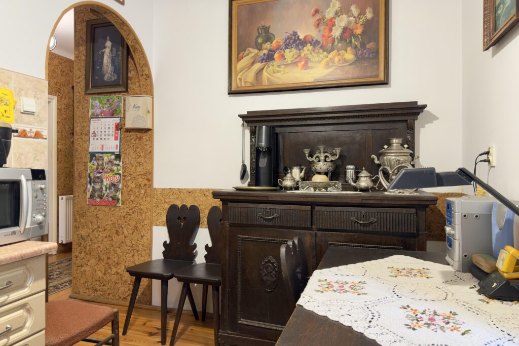 Dom z lokalami usługowymi, ul. Noakowskiego - zdjęcie 9