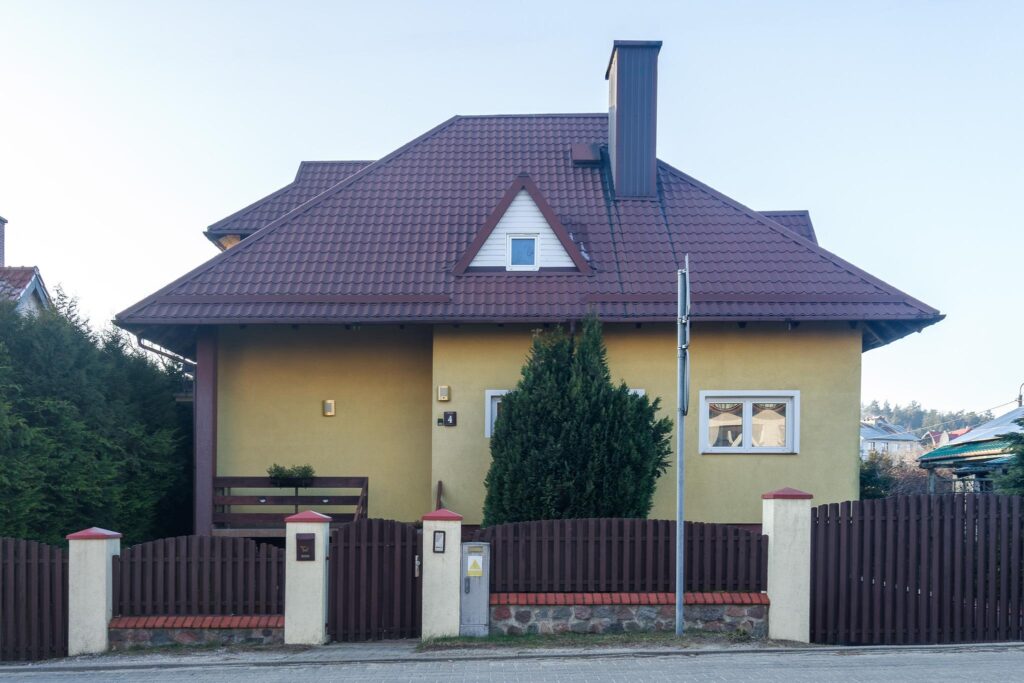 Komfortowy dom w spokojnej dzielnicy Mrągowa - zdjęcie 15