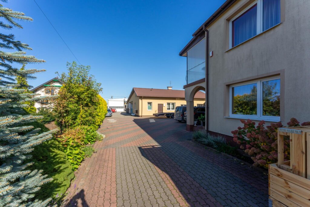 Dom 204 m² z warsztatem – idealny wybór! - zdjęcie 7