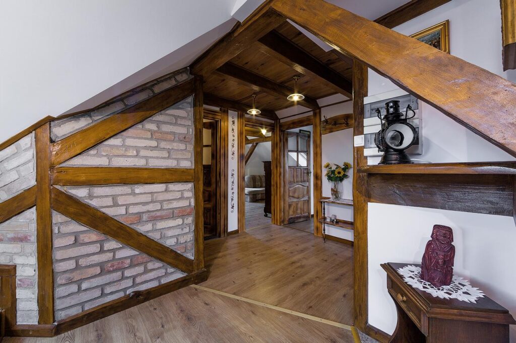 Sprzedam Dom Elbląg/Bielnik II, nad Nogatem. Cegła, mur pruski, wiele elementów drewnianych i kamień - zdjęcie 16