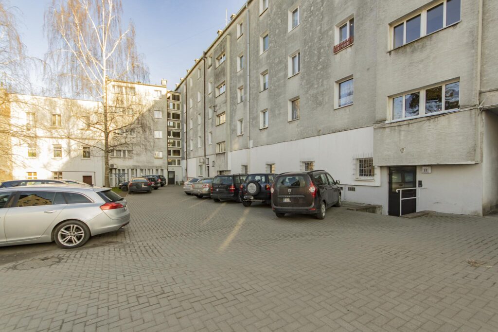 Centrum, blok, dwa pokoje, piękny widok - zdjęcie 7