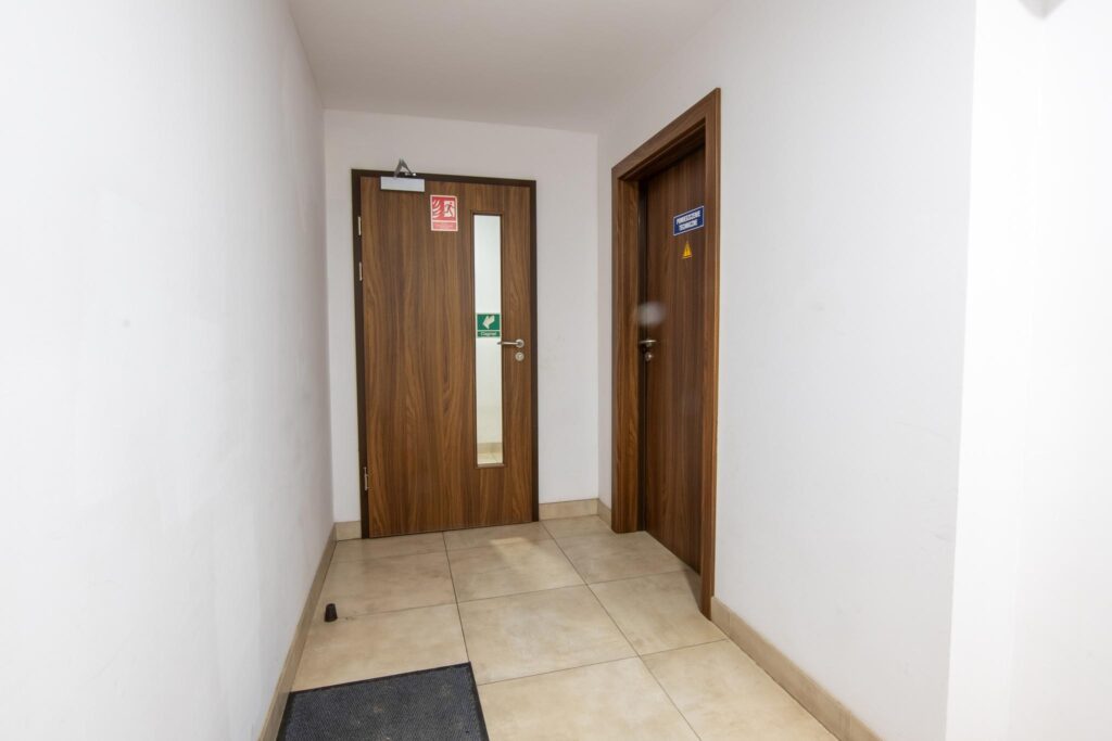 Apartament z trzema balkonami i garażem podziemnym - zdjęcie 14