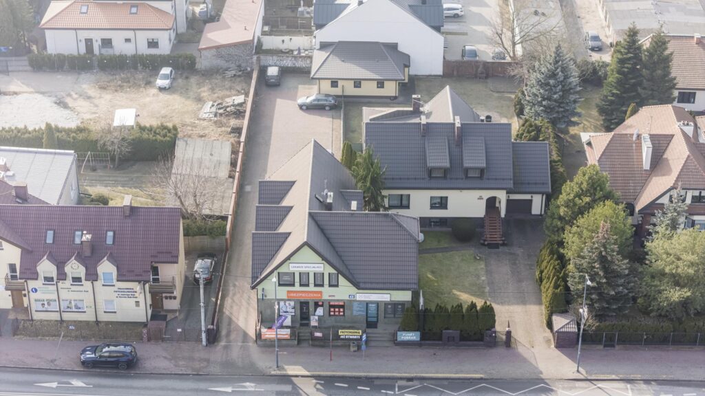 Budynek handlowy z domem wolnostojącym - Legionowo - zdjęcie 2