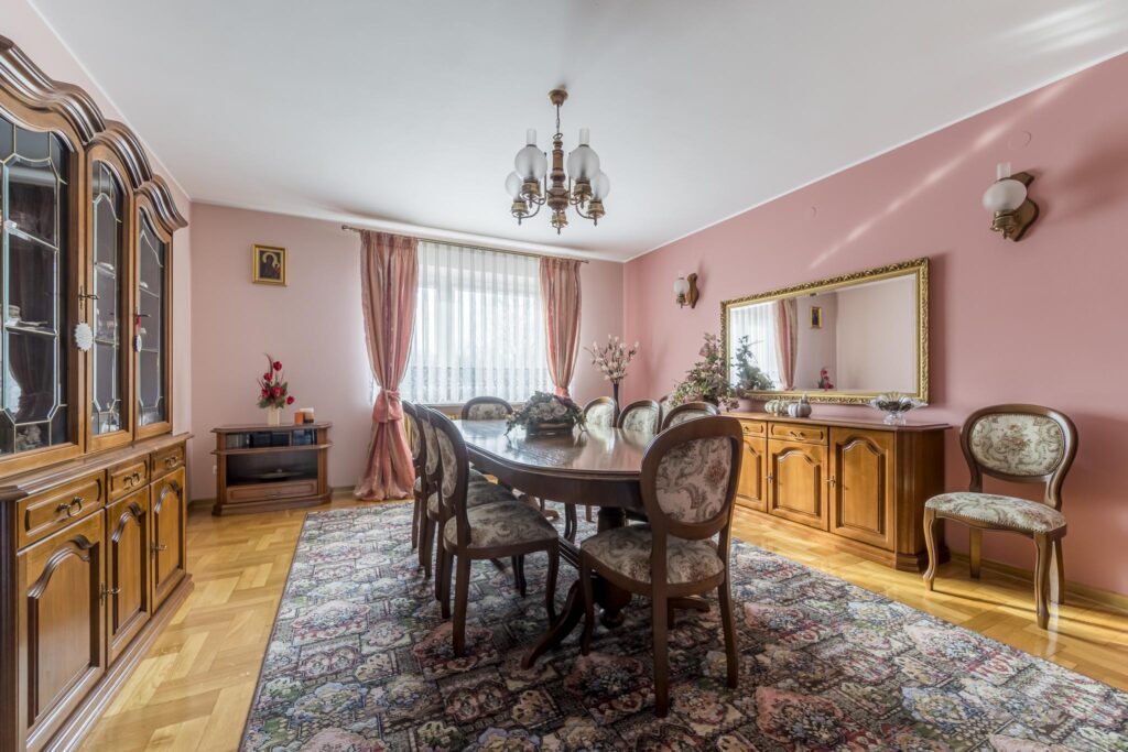 Budynek handlowy z domem wolnostojącym - Legionowo - zdjęcie 11