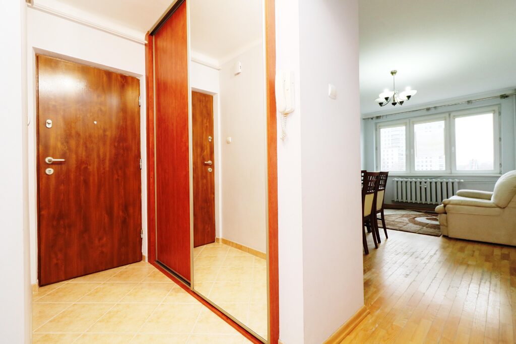 3 pok, Świętojanska, blisko uczelni, blok z cegły - zdjęcie 9