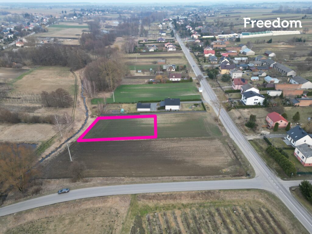 Działka rolno-budowlana Wilkołaz Trzeci przy rzece - zdjęcie 1
