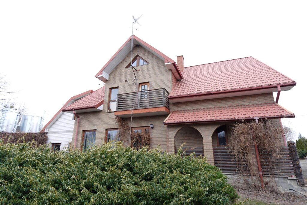 Pensjonat na sprzedaż z domem mieszkalnym, Liszna - zdjęcie 1