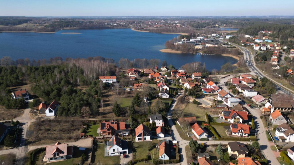 Urokliwa działka nad Jeziorem Ukiel - zdjęcie 11