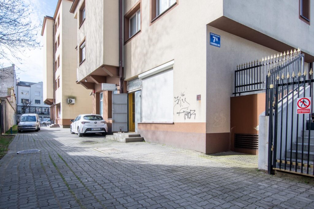 Przestronny lokal o powierzchni 71m2 w Centrum - zdjęcie 9