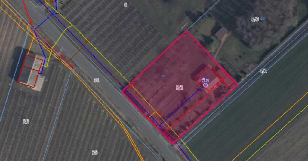 Przepiękny teren 7400 m2 z domem - rzut 1