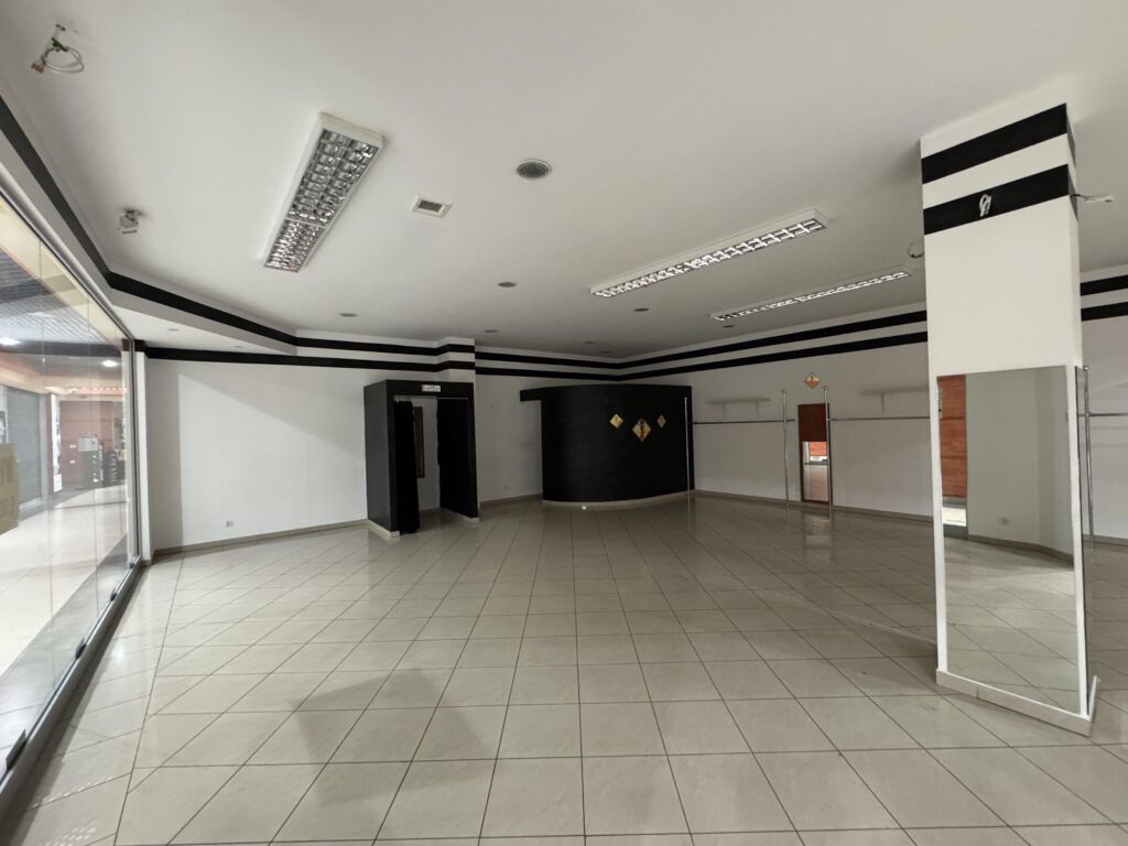 Lokal w galerii handlowej do wynajęcia - zdjęcie 4
