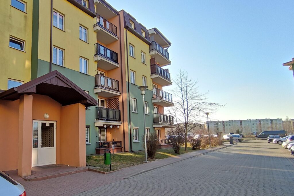 Dwupokojowe mieszkanie z windą os. Podmiejska - zdjęcie 3