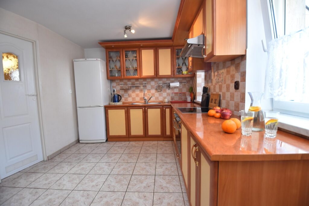 Działka 50 805 m2, 2 domy+b.gospodarczy,staw, las - zdjęcie 21