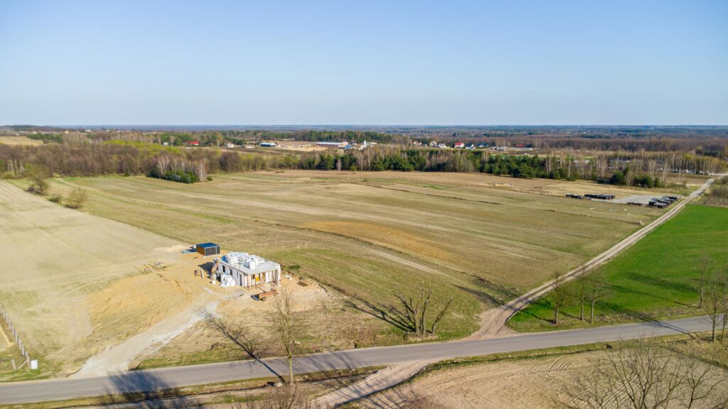 Teren inwestycji mieszkaniowej Promna 50600m2 - zdjęcie 16