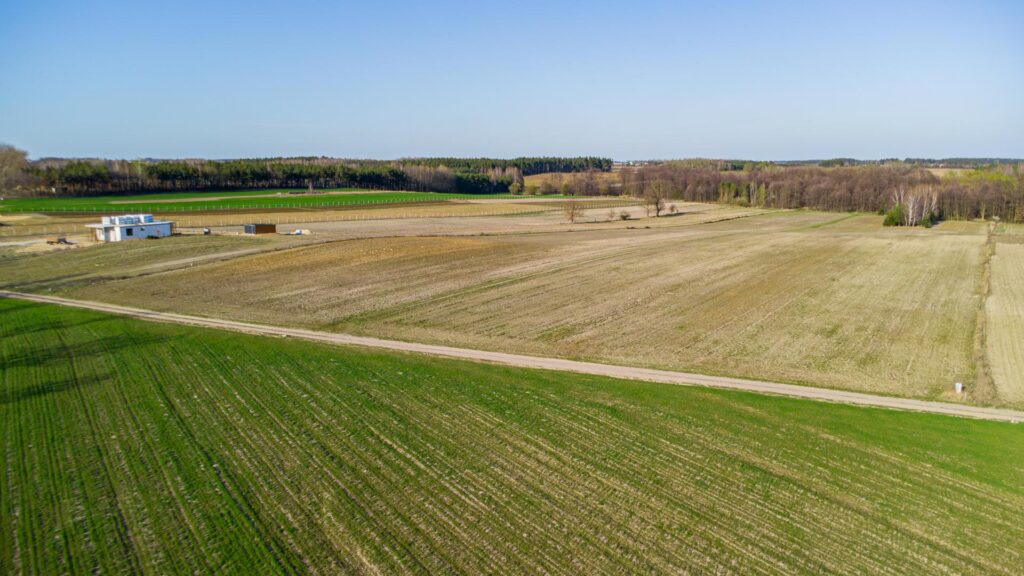 Teren inwestycji mieszkaniowej Promna 50600m2 - zdjęcie 23